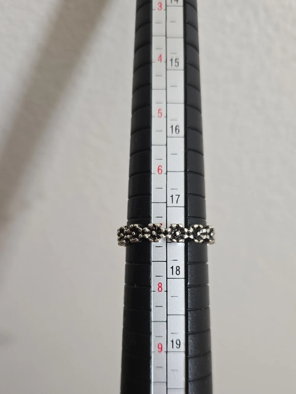 Sterling Silver Floral Band Ring - Silver.Size 7.